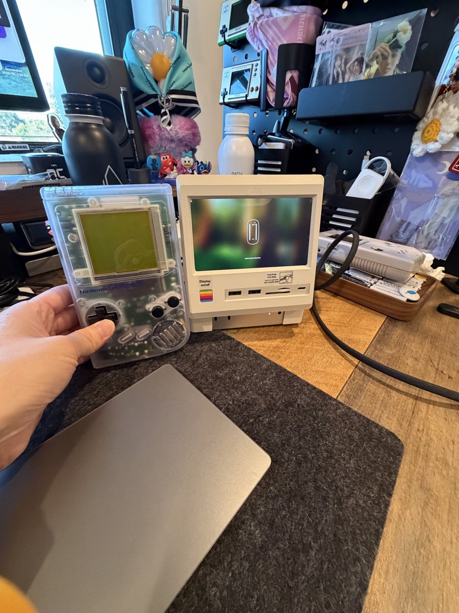 Joined <a href="/thekitze/">kitze 🛠️ tinkerer.club</a> tinkerer.club 😆 after unboxing my Mac mini. Bought this mini screen add-on for funsies. 

Would’ve loved to create a BMO shell but I don’t want to go down the 3d printing rabbit hole 😅 OG gameboy next to the Mac mini for size reference.