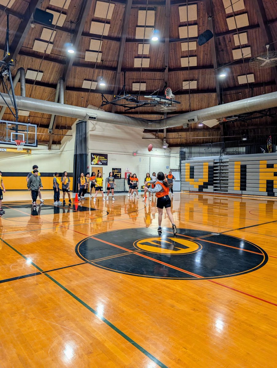 AVM_PE's tweet photo. In honor of the upcoming Super Bowl, students in PE class at AVM participated in a fun, new game called “Quarterback Sneak” Students showed great teamwork, quick moves, and awesome sportsmanship while learning football-inspired skills in a safe and exciting way. 🏈🏟️ https://t.co/FhwoUTfxhI