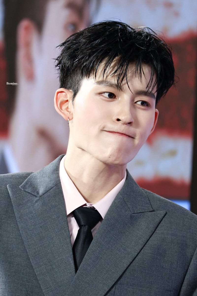 น่ารักจัง อ้วมๆ ปังอ้วม ทำตัวเบบี้ๆๆแล้วก็บอกโพแม่อยู่ยากหน่อยนะครับ อย่างไรมากอะ ?? โพแม่อยู่ง่ายมากๆด้วยซ้ำจากแก้มขนมปังฟูๆเนี่ยอะ 😣🤏🏻