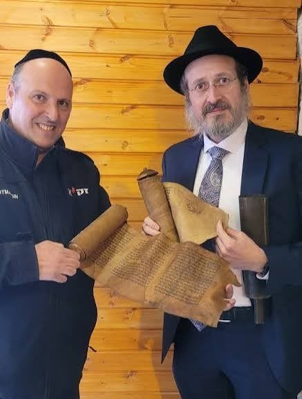 ARŞİV | 6 Şubat depremlerinin ardından birçok ülkeden arama-kurtarma ekipleri Türkiye’ye gelmişti.

İsrail’den gelen ekipler ilk etapta silahlı olarak giriş yapmak istemiş, bu talep reddedilince silahsız şekilde ülkeye alınmıştı.

Antakya’da görev yapan Yahudi arama-kurtarma