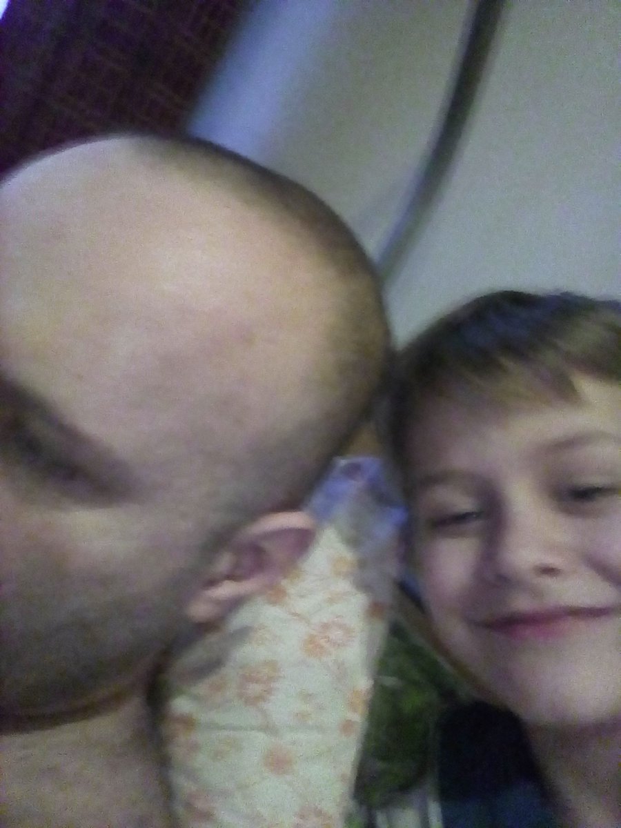 OlenaRohoza's tweet photo. I ask everyone to please retweet and donate!

🇺🇦🧑‍🦼🇨🇦🥶My husband is a disabled veteran and, due to his medical condition, he is unable to work.
He is a former sergeant of the command and artillery reconnaissance battery of the brigade artillery group of the 54th Mechanized Brigade of the Armed Forces of Ukraine.
He has suffered more than 20 fractures to his legs and pelvis.
We have three children.

🇺🇦🥶🇨🇦🙏
Our family is going through an extremely difficult winter.
We are Ukrainian refugees living in Manitoba, in a very old house with poor insulation. Winters here are long and brutal, and in extreme cold there is simply no way to adapt.
We have three children who need warmth, safety, and basic living conditions.
This is not about comfort or luxury.
This is about having food on the table and keeping our home warm.
In winter, life often comes down to choosing between essentials. We are doing everything we can to survive with dignity, but we can no longer manage on our own.
At this moment, we are asking for help only with food and heating.
Even a small contribution truly makes a difference.
If you are unable to donate, please repost or share — it genuinely helps.
If you are able to support us:
👉 GoFundMe:
https://t.co/lPwSMftUUo
👉 PayPal / e-transfer:
veteran54brigade@gmail.com
👉 Buy Me a Coffee:
https://t.co/kP8SFxI8oW
Thank you to everyone who stands with our family 💙💛
Your support is helping us get through this winter.