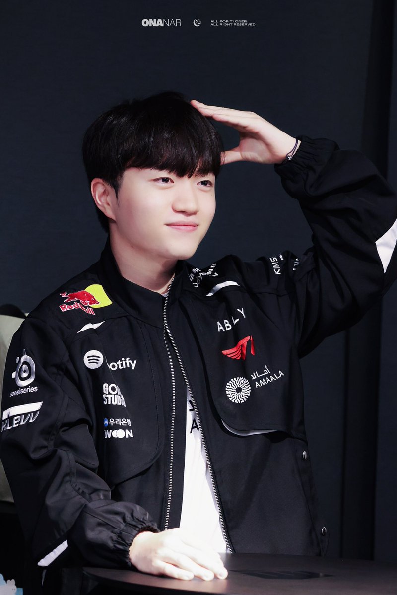 「260131 vs DK FM」

Happy Happy
#Keria #케리아 #류민석 #T1WIN