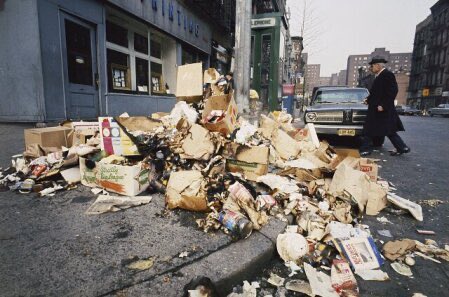 paddycollects's tweet photo. Zohran Mamdani’s NYC is becoming a dump faster than we thought.

Trash is piling up everywhere more than 1-week after the snow fall. Hardly any plows and no garbage collection.

A friend in the city just took these pictures. The warmth of collectivism smells awful! https://t.co/ILh9ccfHsq
