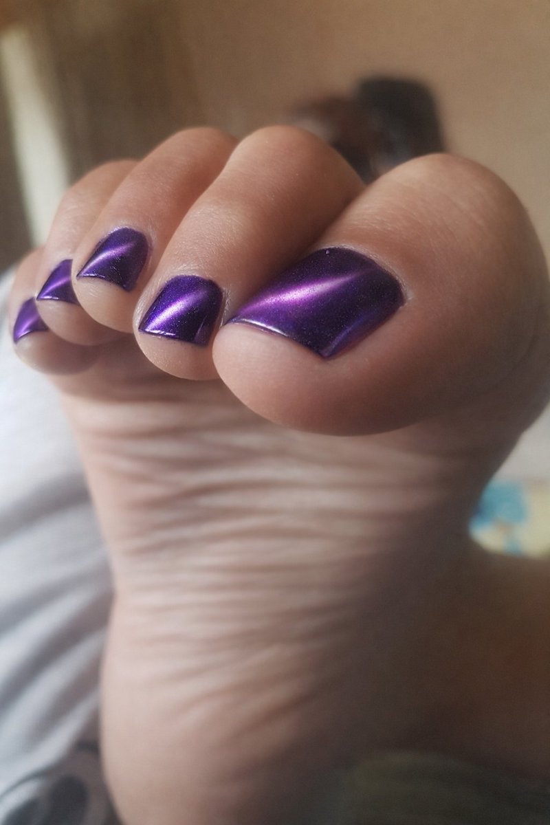 Check out LadyL on Footly app.tryfootly.com/creators/LadyL