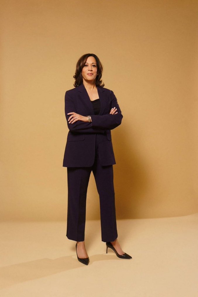🇺🇸 Kamala Harris dá a entender que pode anunciar sua candidatura à presidência em 2028.