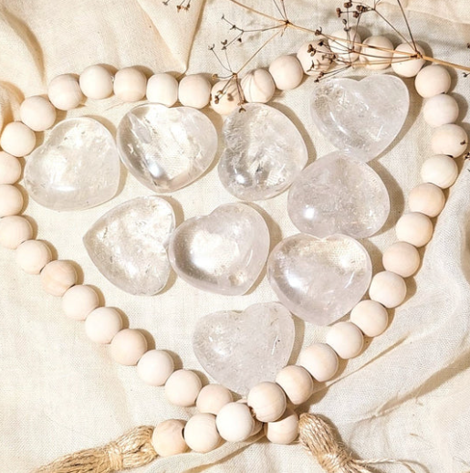 InsightStones's tweet photo. Verschillende mooie edelsteen hartjes. Leuk voor valentijnsdag! ❤️#insightstones #hartje #liefde #valentijnsdag #edelsteen #labradoriet #amethist
labradoriet:
https://t.co/jEa85DkSXM
amethist:
https://t.co/gpwVW1xh9M
bergkristal:
https://t.co/LTJ2klNvTz https://t.co/rfBQFuRoxw