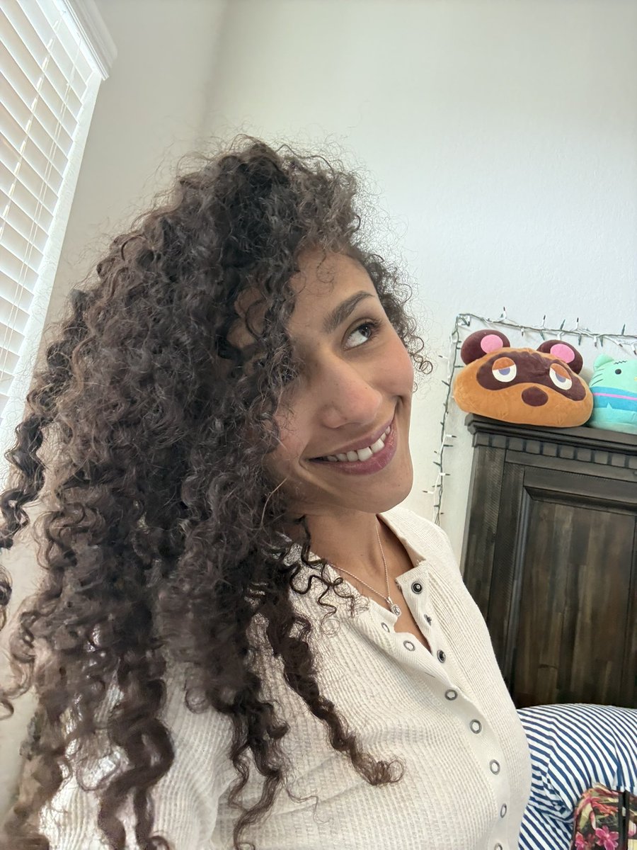 xCyb3rFa1ryx's tweet image. XOXO forever a Curly Girl ✨🫶🏾🦁 #curlyhair #mixedgirl #curls #curlyhair #nofilter #hi