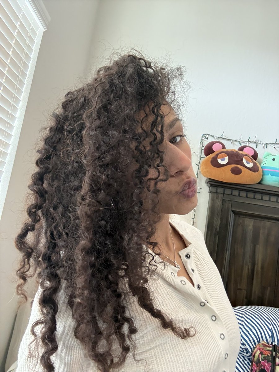 xCyb3rFa1ryx's tweet image. XOXO forever a Curly Girl ✨🫶🏾🦁 #curlyhair #mixedgirl #curls #curlyhair #nofilter #hi