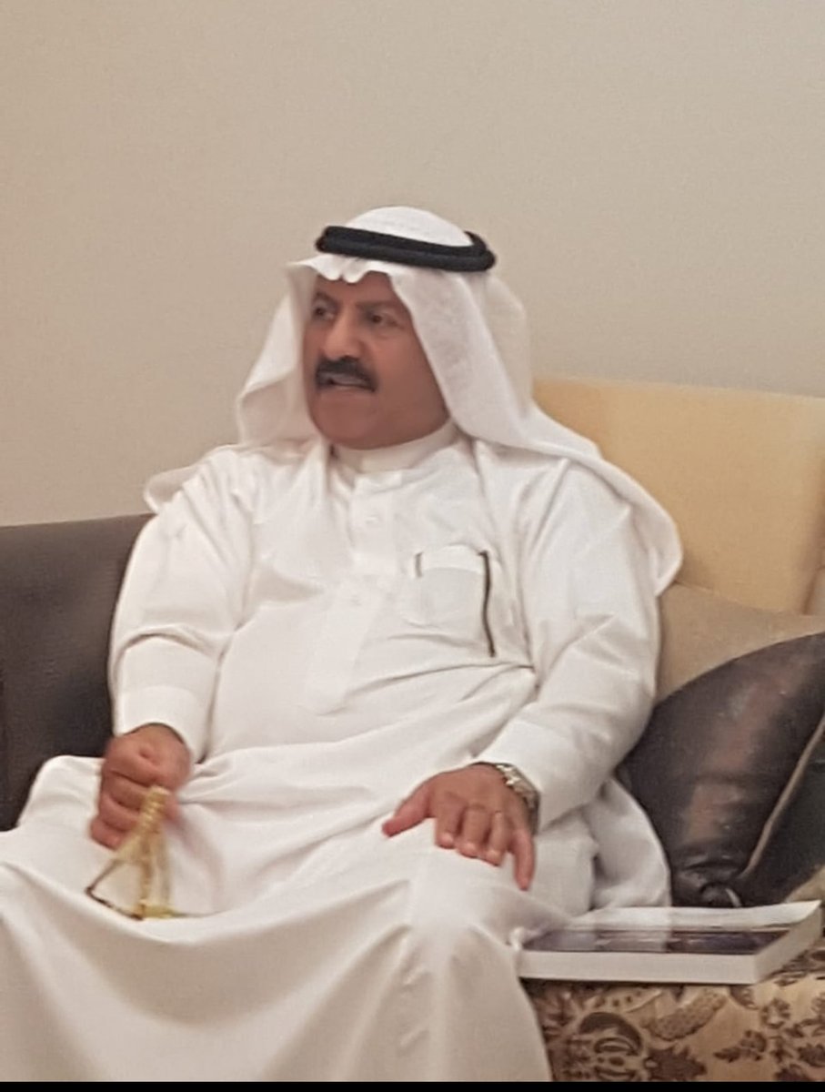 <a href="/bni3mr/">رموز بني عمرو</a> <a href="/Aljomah_sa/">ملتقى قبيلة آل جمعة بني عمرو</a> اللواء محمد حفظه الله اثناء زيارته لي في جازان.رجل حينما يتكلم يصمت الدهر 
ويفوح العطر،اذكر من كلماته التي تُوزن بالألماس  انه قال لمعالي مدير جامعة جازان:أنا جئت أهنئكم وأهنىء جامعة جازان بوجود الدكتور العواجي في الجامعة . لله دره من رجل حمل المسؤولية باقتدار وازدانت به الديار .