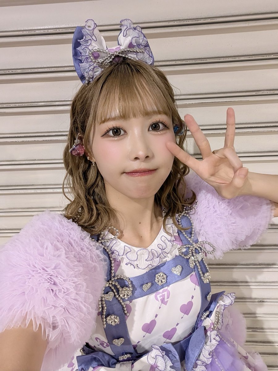 karadamagezo's tweet photo. るなぴのWeverseみてここへ

10月のはちゃめちゃわちゃライブ！
で声が出ないのにライブも特典会も前向きにこなした国王がホントに素敵でした💜

ホントにいつも元気いただいてます😭 https://t.co/Cuud3WJRcS