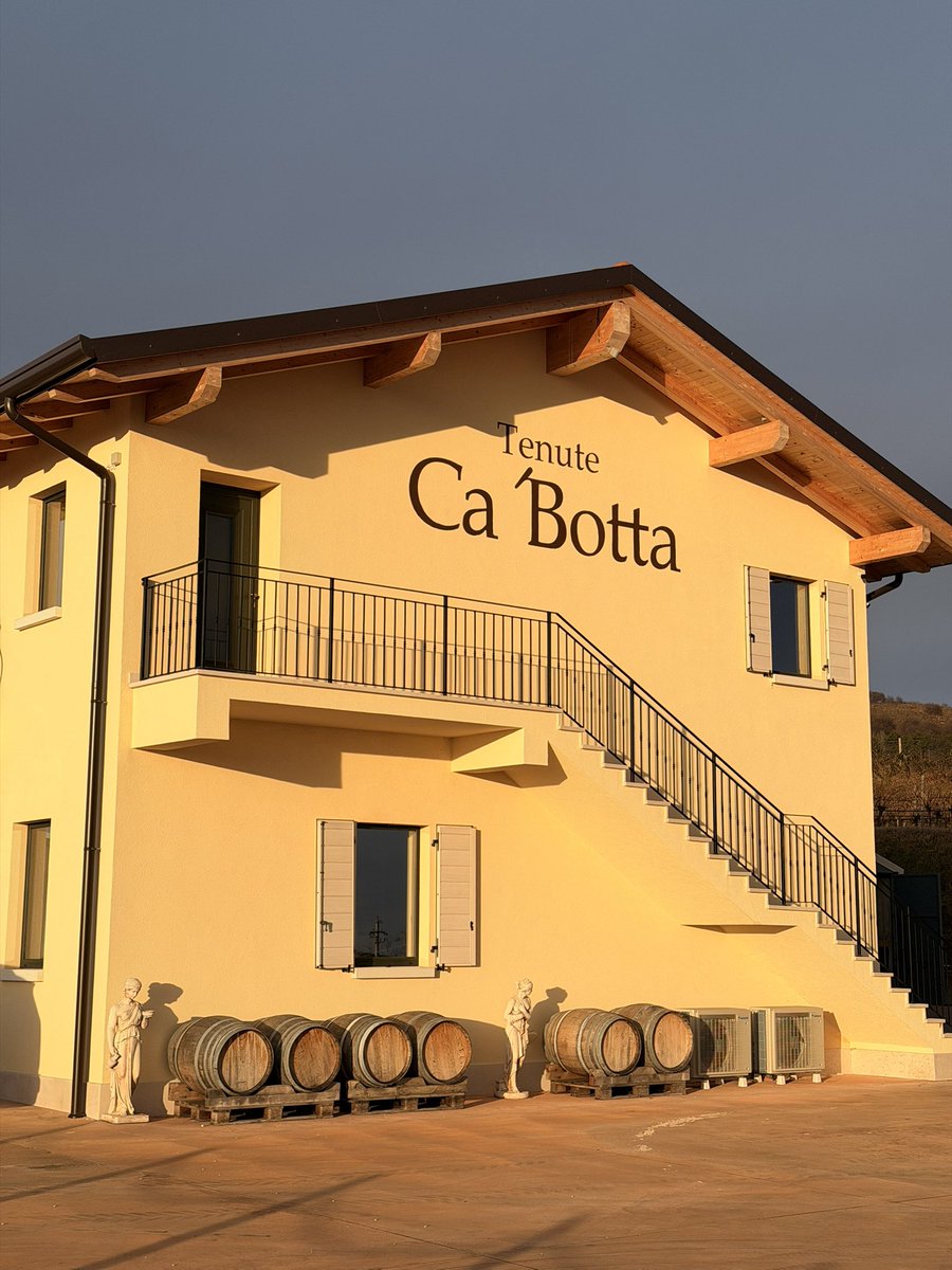 CaBottaVini's tweet photo. Hey friends! 🌅🍷 These golden Valpolicella sunsets are unreal in person—come see! Swing by Tenute Ca’ Botta for a chill vine walk, cellar peek, and tasty Amarone/Ripasso lineup. Epic views, great wine, we’d love to host you 😊 🍇 #Valpolicella #WineTasting #cabotta https://t.co/Bd3Utgrh1F