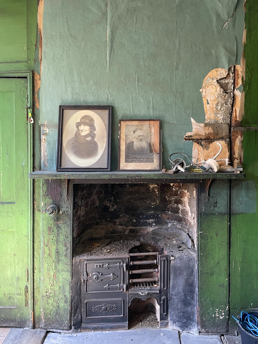 simon leach Design tweet media