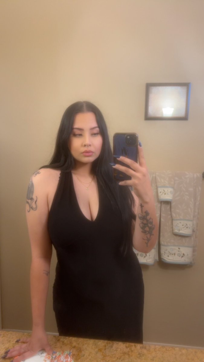 bri_auna11's tweet photo. u just be on my mind all the time 🖤 https://t.co/KMbSVXTJ08