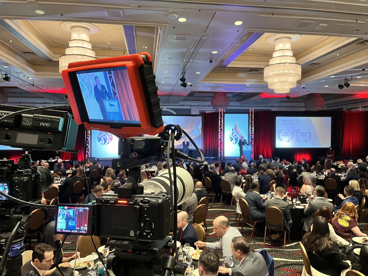 CreativeEyeProd's tweet photo. Just wrapped a national sales meeting in Las Vegas, capturing key moments, speakers, and the energy that brings teams together.

We cover events wherever they happen!

https://t.co/AmOIErSJyz https://t.co/VtINCJB9s6