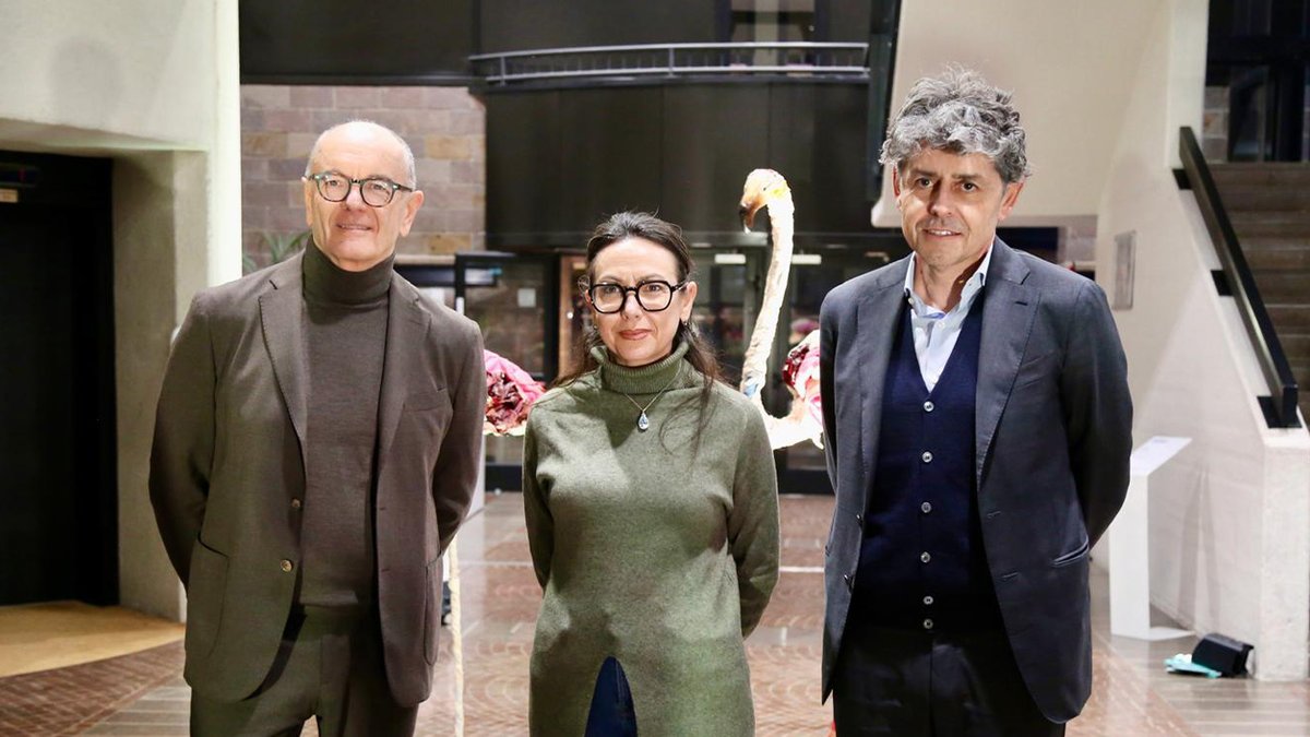 GruppoHera's tweet photo. ♻️ Anche #SCART, il progetto artistico del #GruppoHera, tra le mostre in cartellone ad #artcitybologna 2026  con “Il lato bello e utile del rifiuto”: animali realizzati interamente con scarti industriali per riflettere sul rapporto tra arte, ambiente e futuro.

✨ Apertura serale sabato 7 febbraio per l’ART CITY White Night
📍Assessorato all'Ambiente, @RegioneER , (viale A. Moro 30)
🗓️ La mostra prosegue fino al 31 maggio 👇