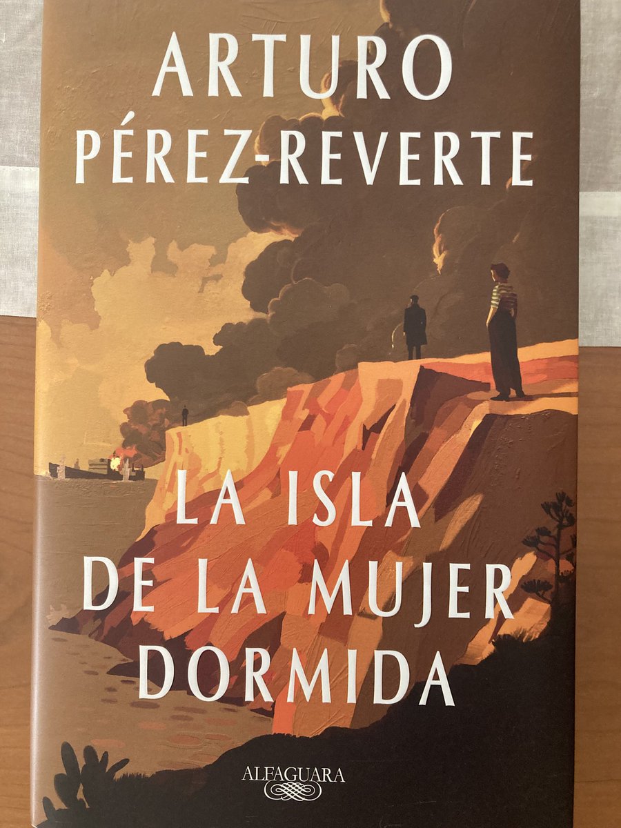 aguayo_UM's tweet photo. Si, #LineadeFuego es una de sus mejores novelas @perezreverte
Me gustó bastante más que una de las últimas #LaIsladelaMujerDormida https://t.co/PMRRJiv08M