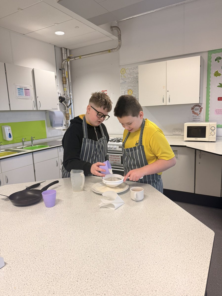 P7_MPS's tweet photo. We had a great time at Future Fridays today✨!  @ClydeValleyHS https://t.co/5Cjzc1xtG3