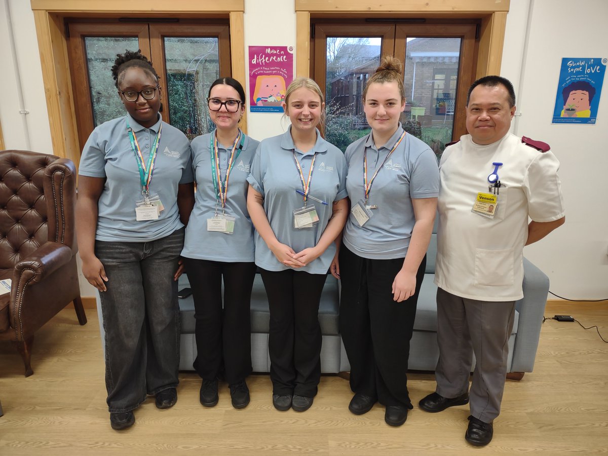 RoyalSurrey's tweet photo. Please give a warm welcome to our new and returning T Level students ๐
Students from local colleges are joining us for work placements, gaining hands-on experience, shadowing staff and building confidence in busy hospital settings.
#RoyalSurrey #TLevels #NHS https://t.co/Yt46eOzcGZ