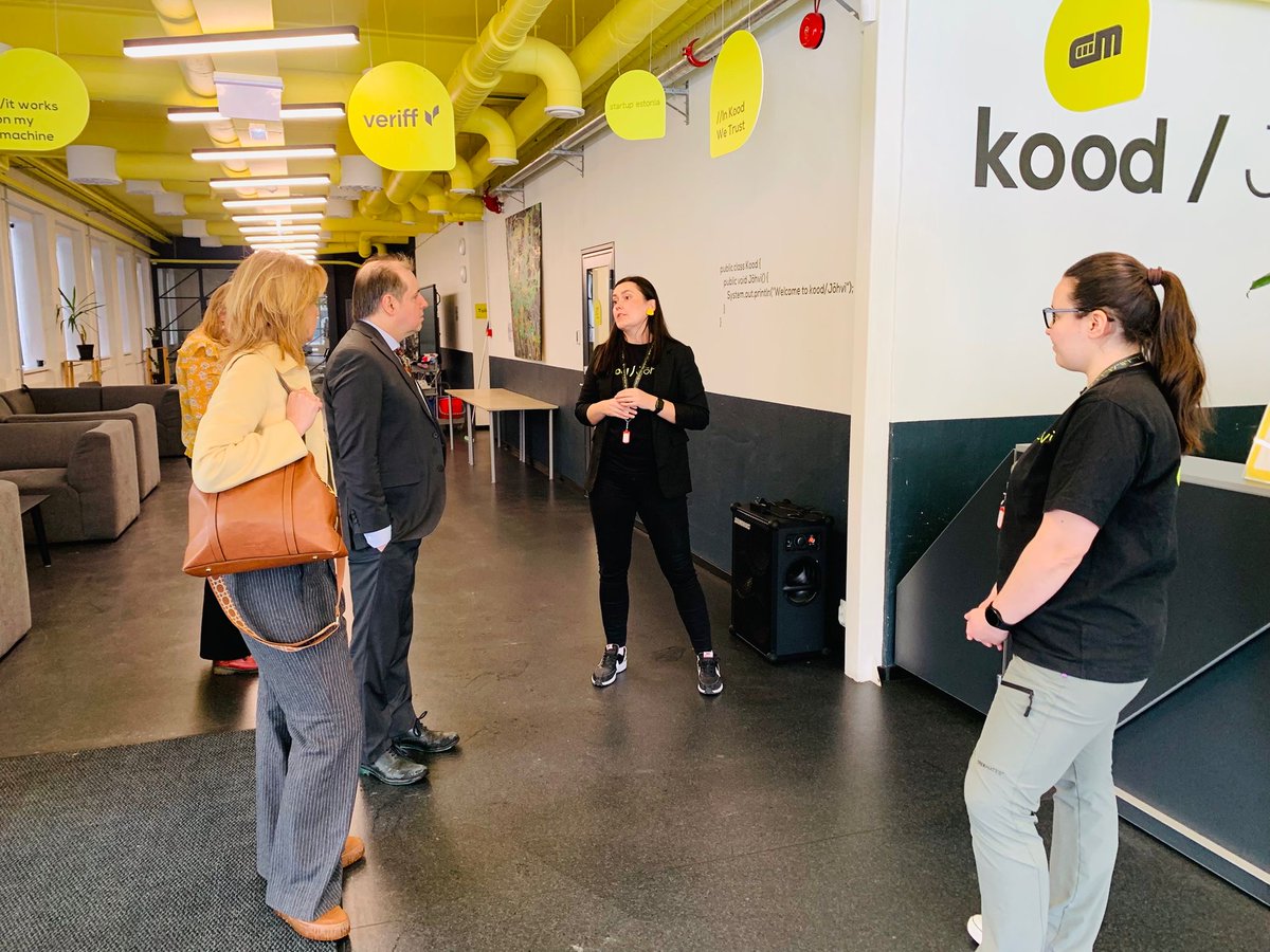 CanadaEstonia's tweet photo. Ambassador Hindle visited Ida Viru to foster cooperation with the municipality, businesses, and educational institutions. Inspired by Jõhvi-innovative education, culture, and trade collaboration.
 #koodjohvi #coding #codingschool @johvikm https://t.co/GC584TarO6