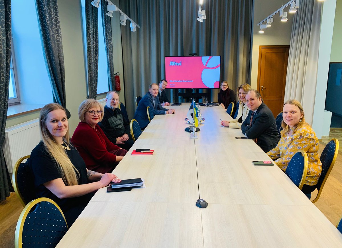 CanadaEstonia's tweet photo. Ambassador Hindle visited Ida Viru to foster cooperation with the municipality, businesses, and educational institutions. Inspired by Jõhvi-innovative education, culture, and trade collaboration.
 #koodjohvi #coding #codingschool @johvikm https://t.co/GC584TarO6