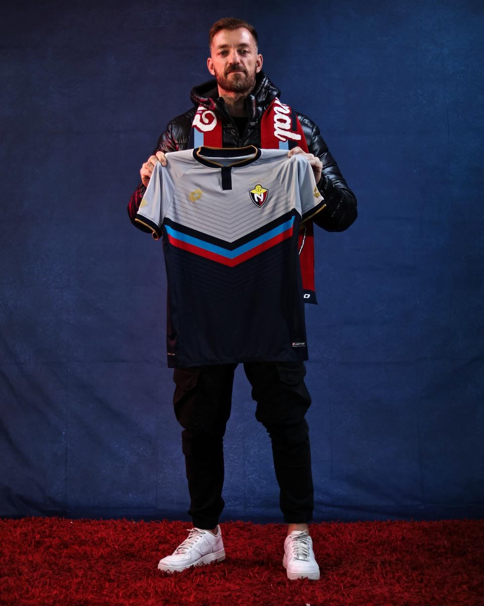 🔴 ​La dirigencia del BiTri trabaja a contrarreloj para solventar deudas y levantar la sanción que impide inscribir jugadores.

​🗓️ Hoy se tendría programada una reunión clave: el DT Juan Grabowski ya tendría una posible lista de  refuerzos, a la espera de luz verde.