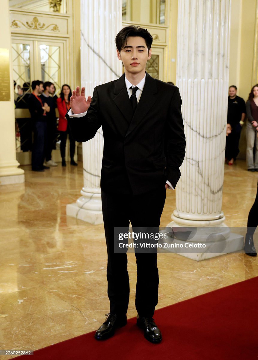 enhypenupdates's tweet photo. [PHOTO] 260207

Sunghoon at the Milano Cortina Winter Olympics 2026 Opening Ceremony Red Carpet | Media Photo (1) 

HOONLYMPICS CONQUERS FLAME
#TorchbearerSUNGHOON #SUNGHOONx2026Olympics #성훈x2026동계올림픽 @ENHYPEN_members @ENHYPEN https://t.co/0BCBFGyNtd