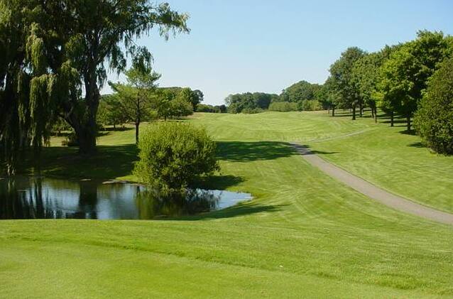 Benona Shore Golf Course
Shelby, Michigan 

par3-executive-golf.com//course/101031…

#golf #golfcourse #golfer