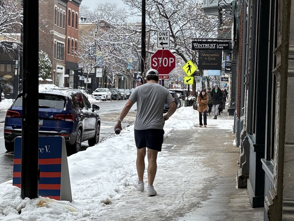 IowaChill's tweet photo. Iowans when it’s 40° after it’s been 4° https://t.co/MVawFoDtVn