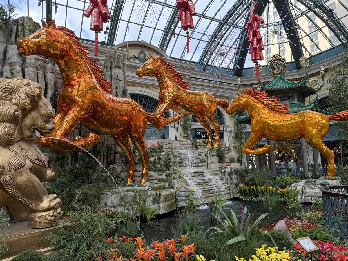 FanaticVegas's tweet photo. The Bellagio conservatory Chinese New Year display is a combination of both awesome and creepy design. https://t.co/QYJ1bWGuAe