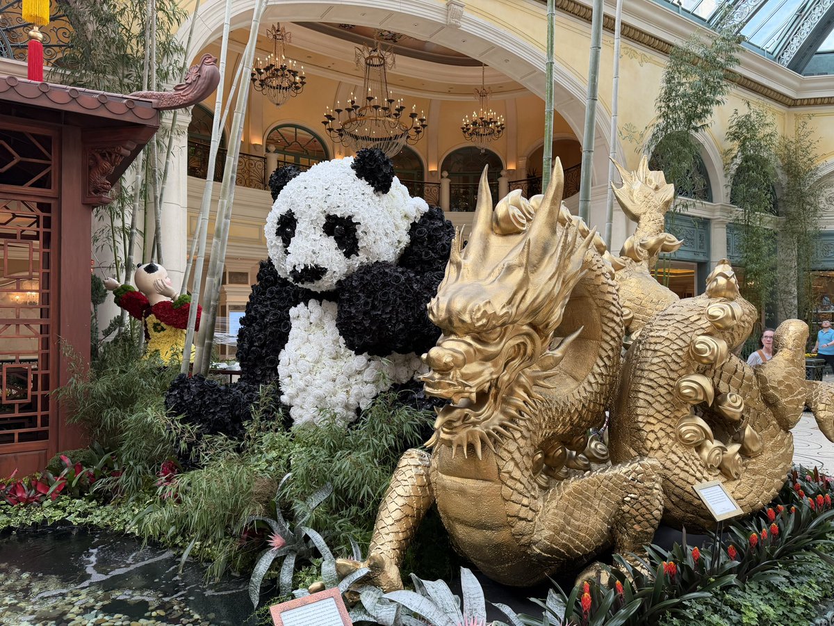 FanaticVegas's tweet photo. The Bellagio conservatory Chinese New Year display is a combination of both awesome and creepy design. https://t.co/QYJ1bWGuAe