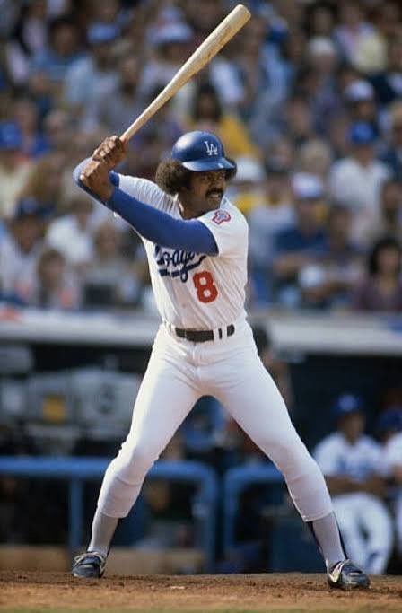 THEREAL_DV's tweet image. #Dodgers have announced they will honor the career of Reggie Smith by inducting him into the “Legends of Dodgers baseball” this season.