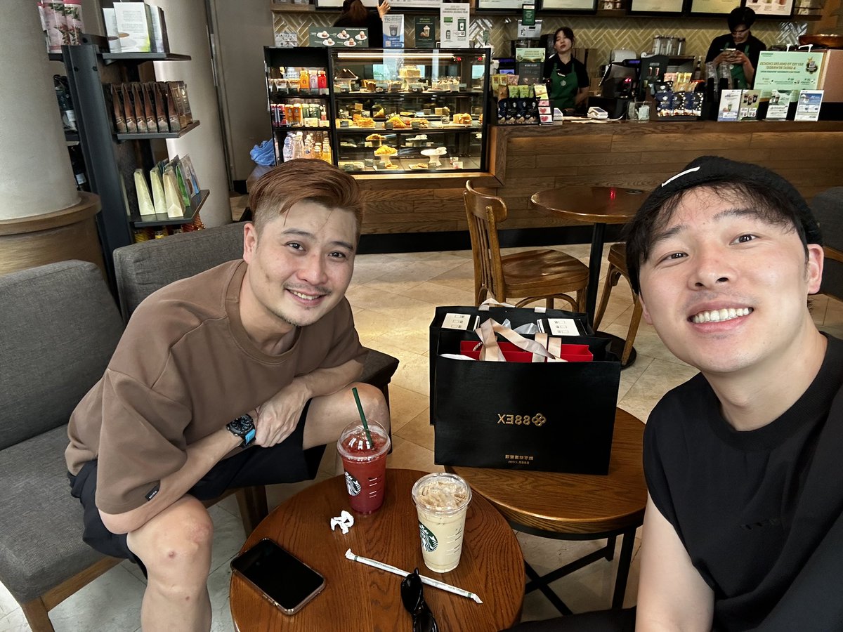 Goku很Cool tweet media