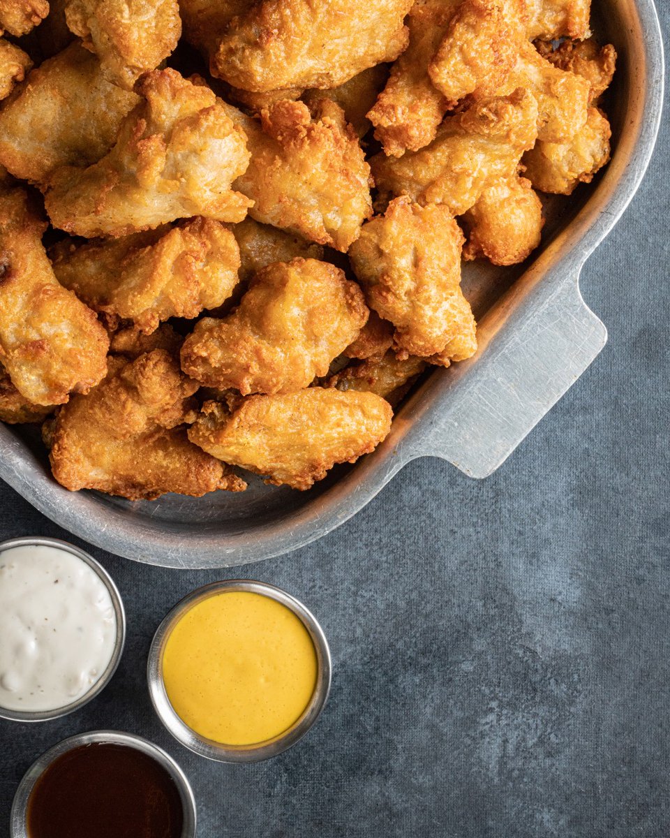 PonBonSteak's tweet photo. Game day calls for our Signature Bone-in Wings! 🍗🏟️ Get yours tossed in signature sauces including Buffalo, Honey BBQ, Lemon Pepper or Orange Chipotle. https://t.co/hopNHopmPc