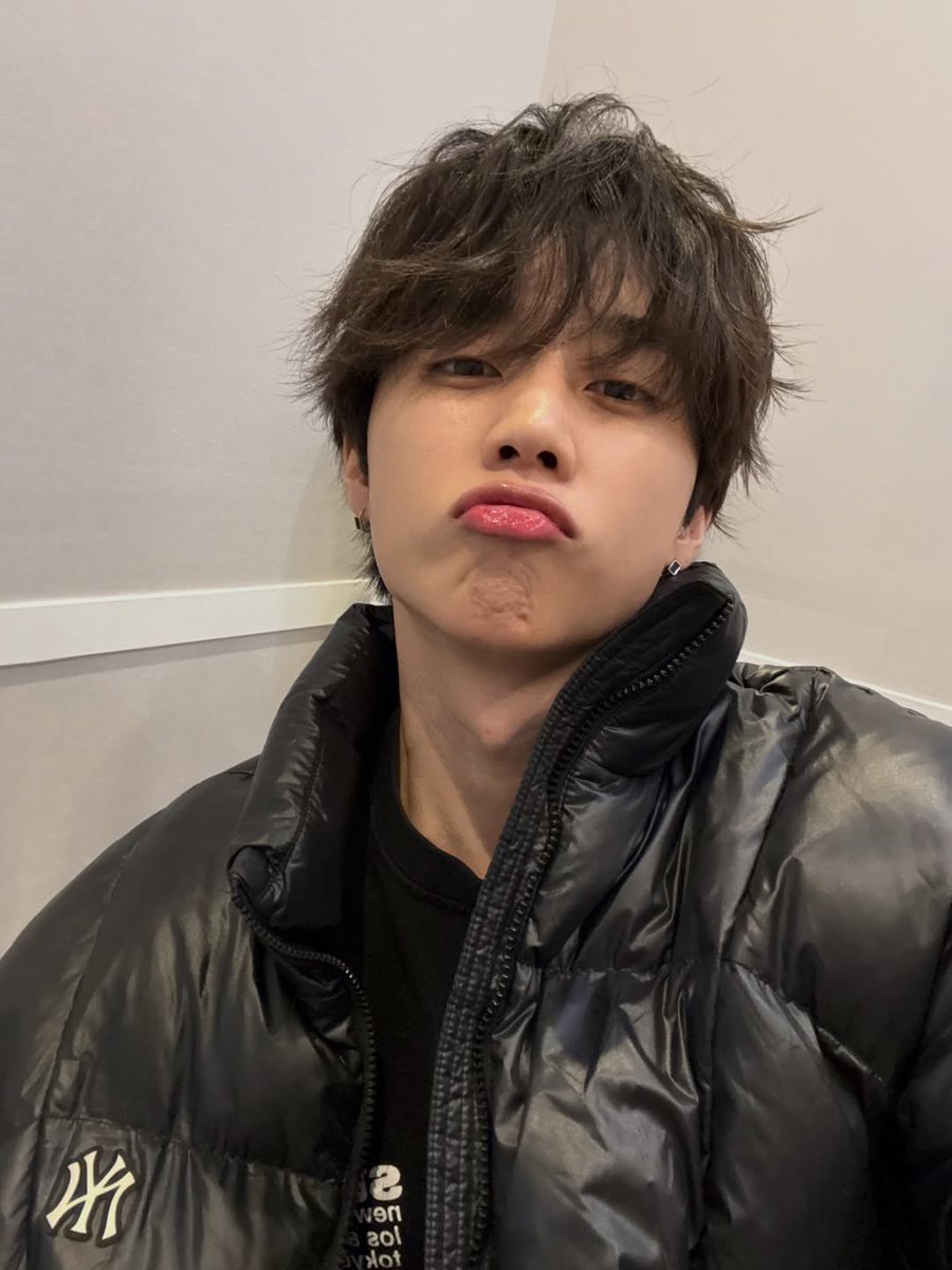 선우야 ~
더보이즈랑 더비도 영원히 함께 행복하자!
걱정하지 말고 걍 많이 먹고 푹 자면 힘날 거예용
사랑해 떤구리야💕