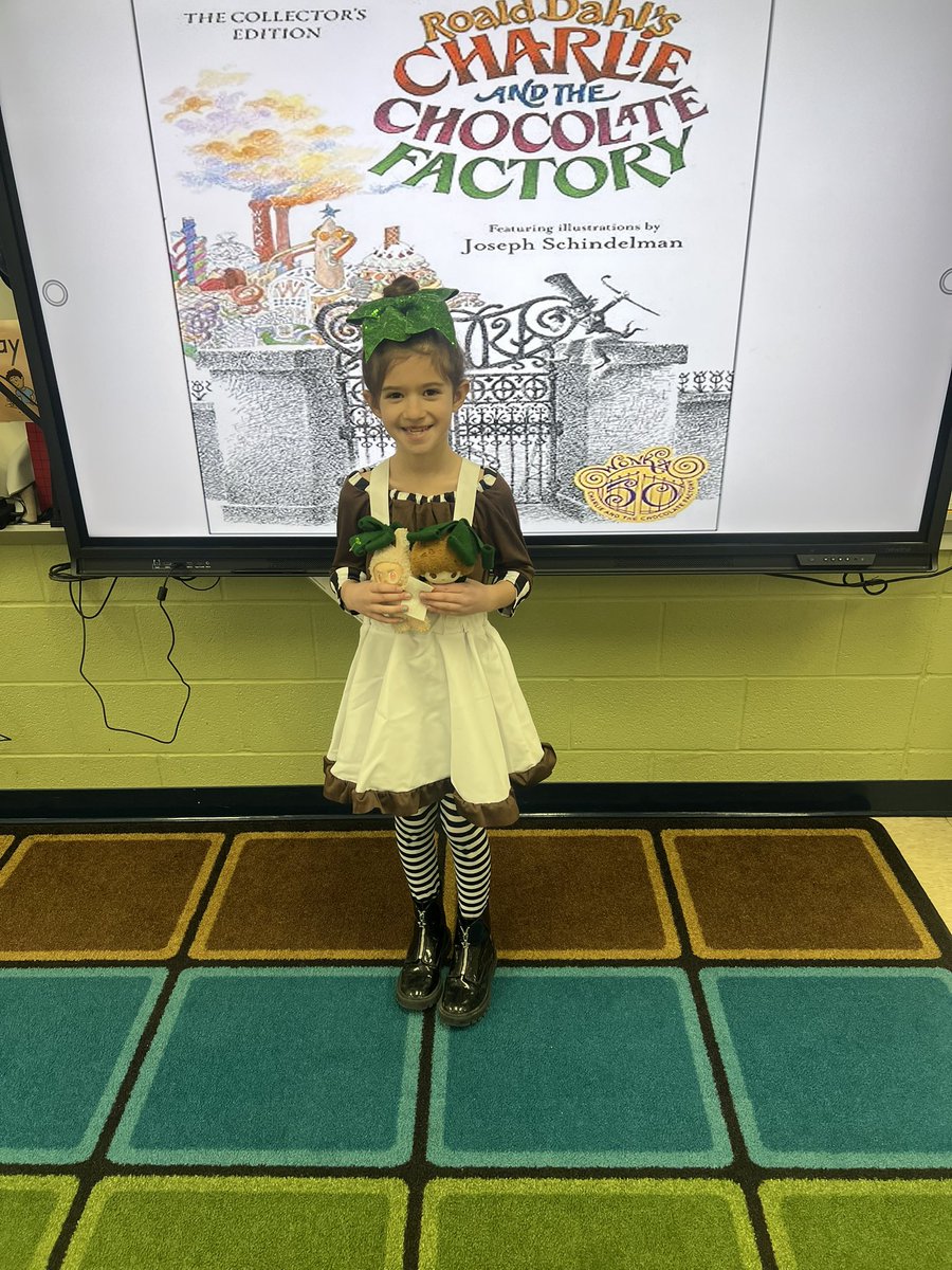 Katie Hall tweet media