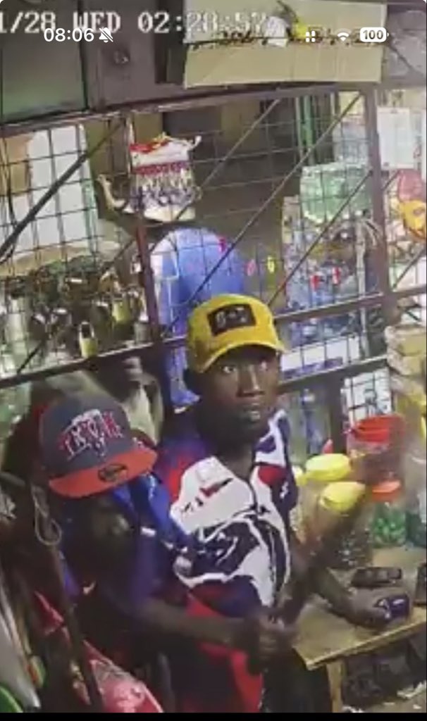 Hii picha inafaa kuenda viral najua kuna mtu anajua huyu mkora