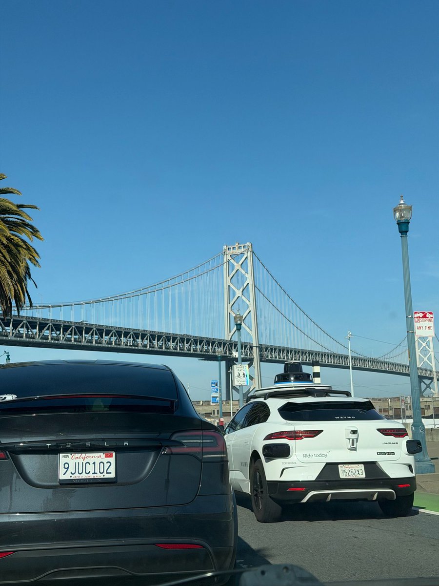 akifmalik's tweet photo. Nice to see so many friends visiting Bay Area for #SuperBowl events!

Please welcome @FOS @Sportico @Adweek @SHAQ and many more (and a drone show) for today’s #sportstechweek highlights:

https://t.co/z24bom83VZ https://t.co/P61mxqOJUD