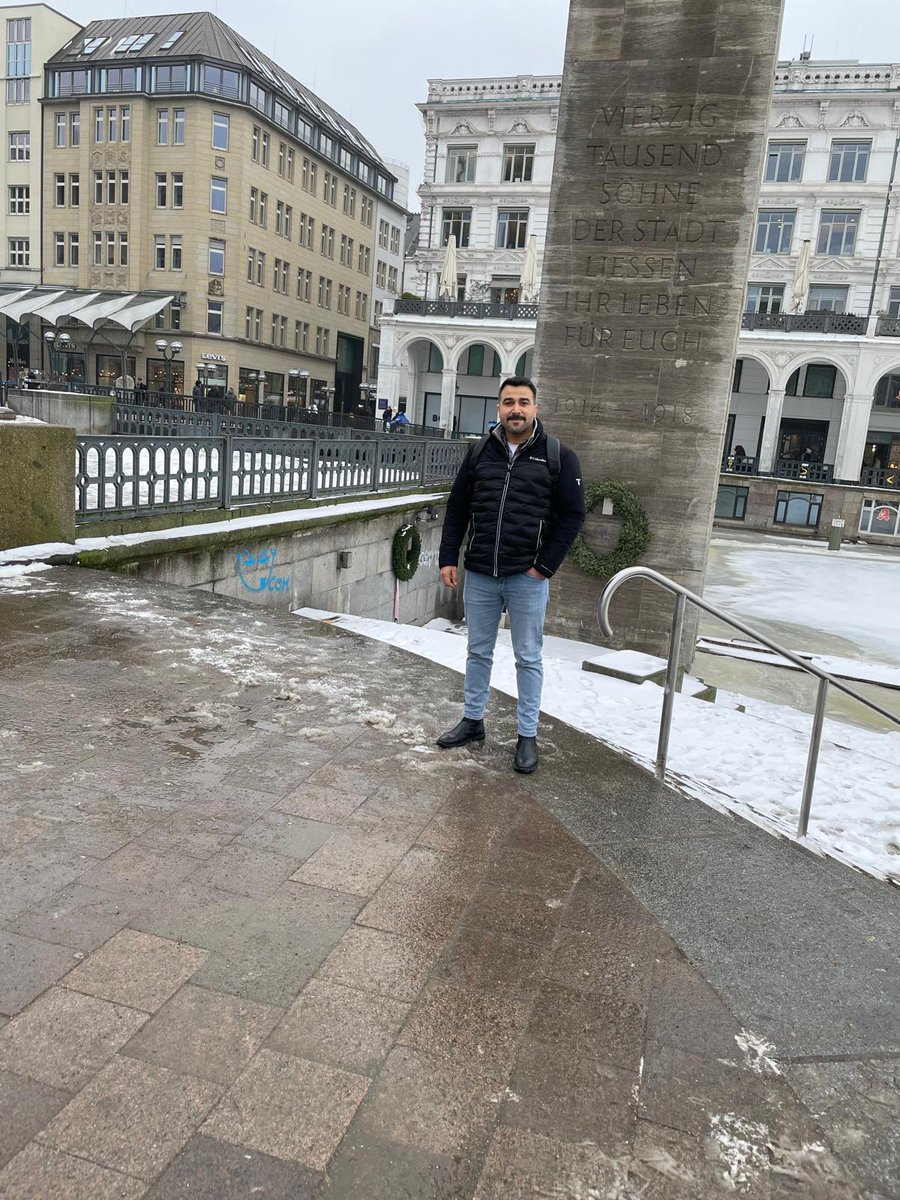 FevziogluTugay's tweet photo. Kısa ve güzel bir tatil 🤗🥳06/02/2026 Almanya Hamburg ☺
#Almanya https://t.co/Yjz8wPLHUl
