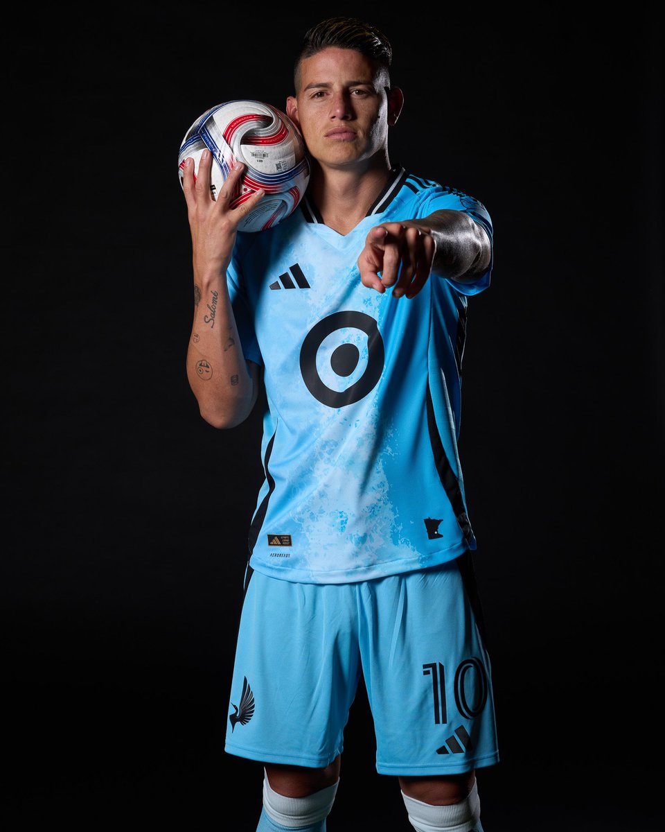 jamesdrocol10's tweet photo. El #MNUFC jugará tres partidos durante el Coachella Valley Invitational, enfrentándose al Sporting Kansas City (7 de febrero), al DC United (11 de febrero) y al Charlotte FC (14 de febrero).
@jamesdrodriguez @MNUFC #James10 🔟🇨🇴 https://t.co/I36J787KE9