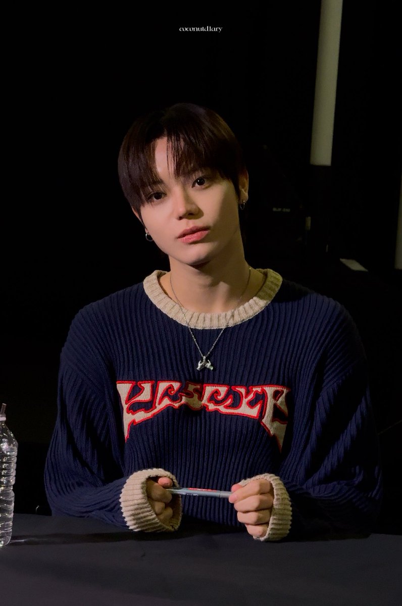 coconutd1ary's tweet photo. 260204 🇫🇷

#LNGSHOT #롱샷 
#OHYUL #오율 https://t.co/vl6LxeDMjW