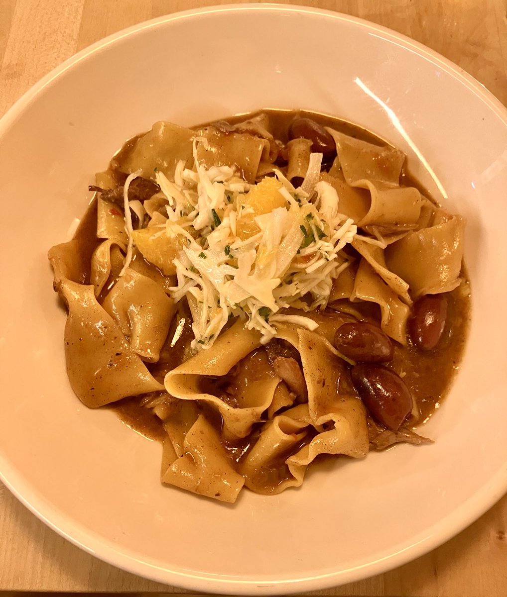 AndrewOpera's tweet image. A hit! Pappardelle, Venetian Duck Ragu, Blood Orange, Cabbage 😋 #Pasta #Duck #Yummy
