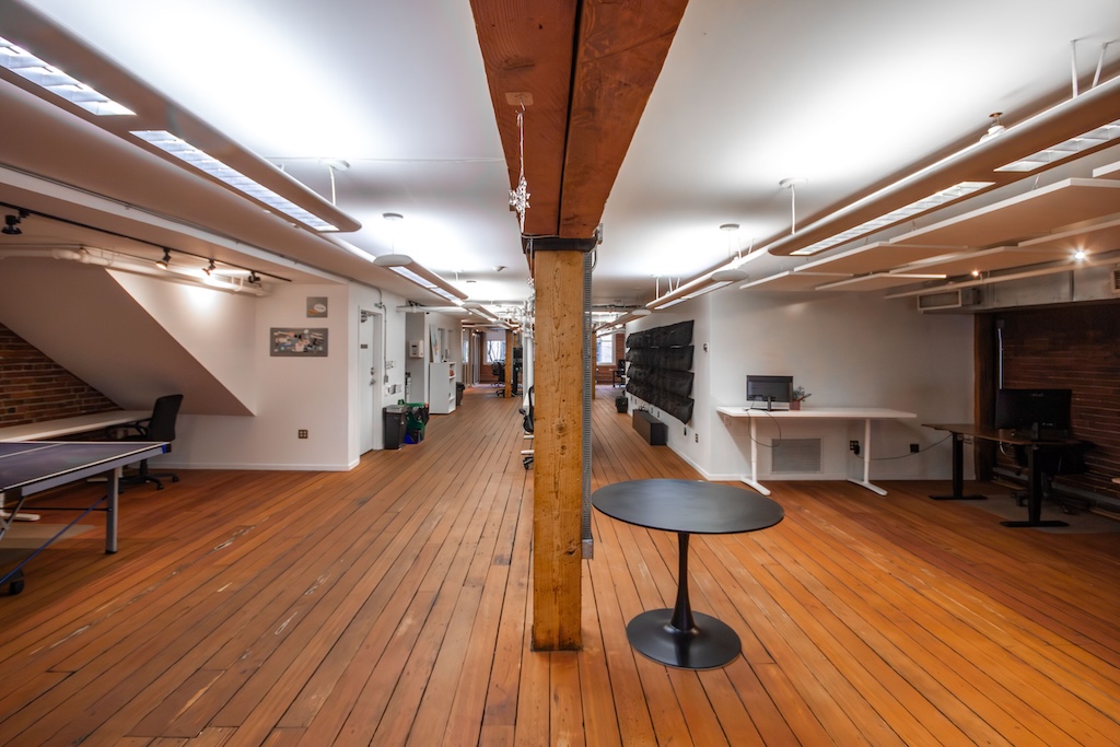 CorbelCRES's tweet photo. A full-floor brick-and-beam workspace in the heart of Gastown. An inspired setting for teams seeking presence and connectivity. 

#forlease #commercialrealestate #vancouvercommercialrealestate https://t.co/BKIMn1fK8V