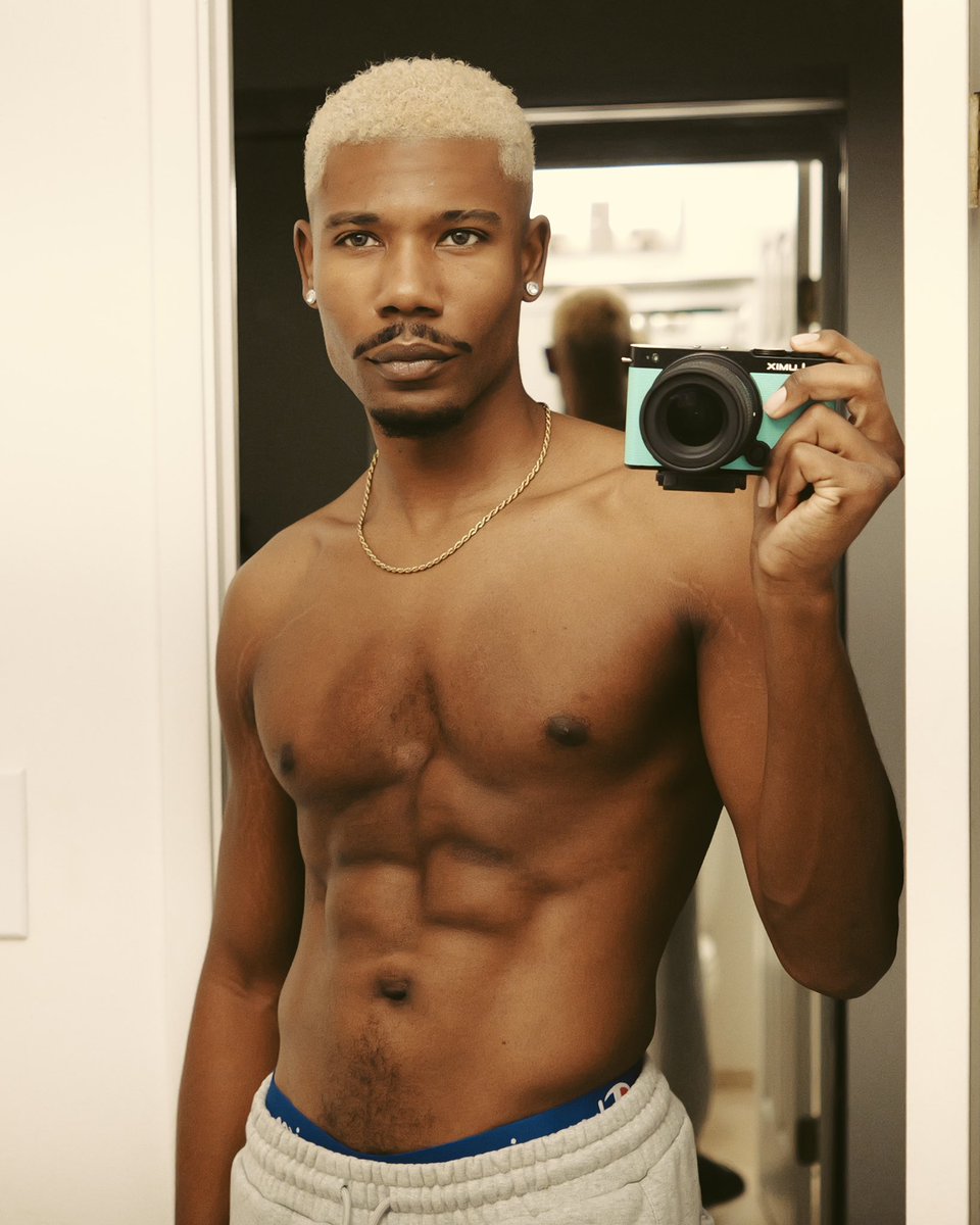 M | 🩵👑 tweet media