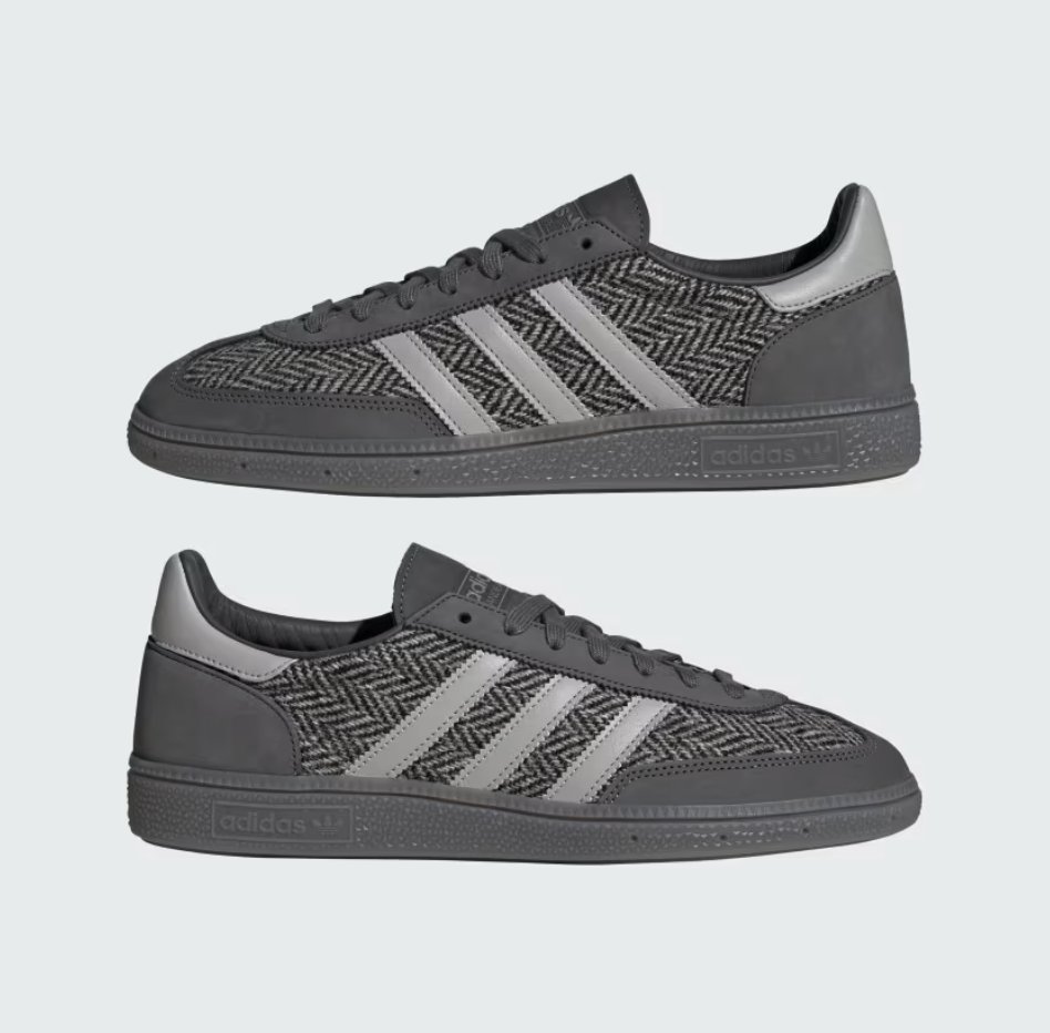 SOLELINKS's tweet photo. Ad: Dropped via Mr. Porter
Harris Tweed x adidas Handball Spezial ‘Grey’
=> https://t.co/JqSQ43xogy

Last sizes via adidas US
=> https://t.co/Fk5PvxZauh https://t.co/vEed76Bil4
