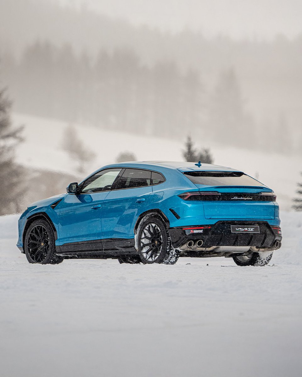 Lamborghini tweet media