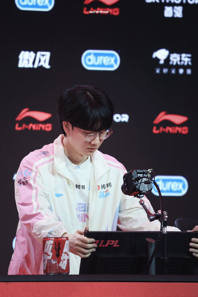 WaterProof tweet media