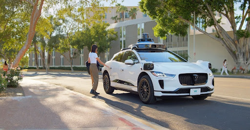 🦔 Waymo's "self-driving" taxis are being guided by workers in the Philippines. During a Congressional hearing, Waymo's chief safety officer admitted that when vehicles encounter tricky situations, they send requests to human operators overseas who view real-time camera feeds and