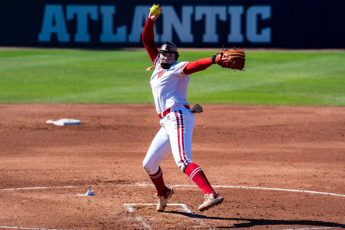 BadgerSoftball's tweet photo. What a debut for @berritt_herr! 👀 

The freshman throws four shutout innings, tallying four strikeouts while only allowing two hits.  

In the fifth: Wisconsin 9, Army 0 https://t.co/RulidoWtux