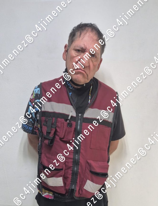 c4jimenez's tweet photo. SE DICEN TRABAJADORES de la PELIGROSA… ANDABAN ROBANDO AUTOS con GRÚA
Alejandro Hurtado
José Jiménez
Sergio Díaz
Agentes de @SSC_CDMX los descubrieron robando un Jetta chocado con una grúa.
Dijeron ser trabajadores de @Alc_Iztapalapa, limpiando calles.
Acabaron en @FiscaliaCDMX https://t.co/kAQskXPxbR