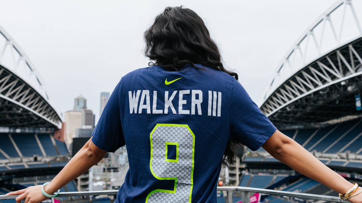 Seahawks Pro Shop tweet media